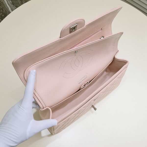 シャネルバッグ着用イメージ